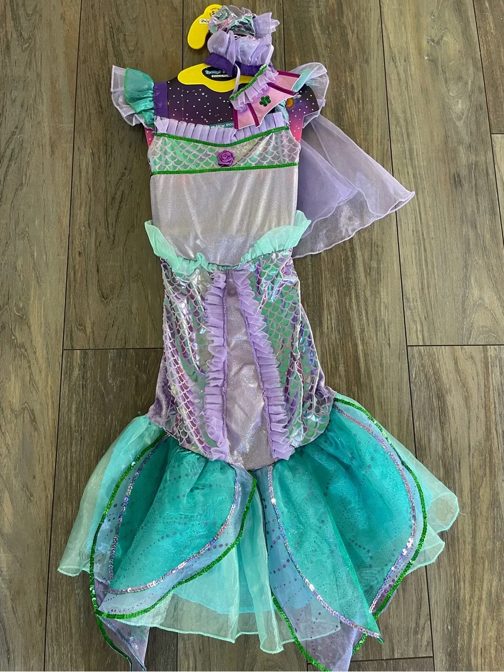 Princess sparkly Coral Mermaid Halloween costume dress for girls size 5-6